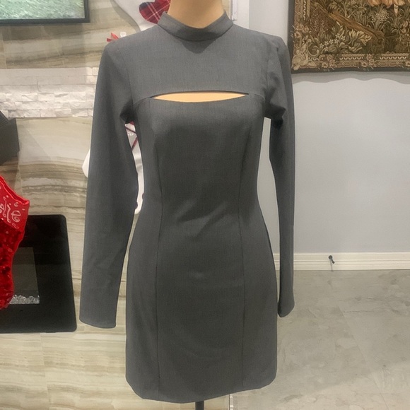 NWT‎ Zara Gray Cut Out Houndstooth Dress. Size S - Picture 2 of 10